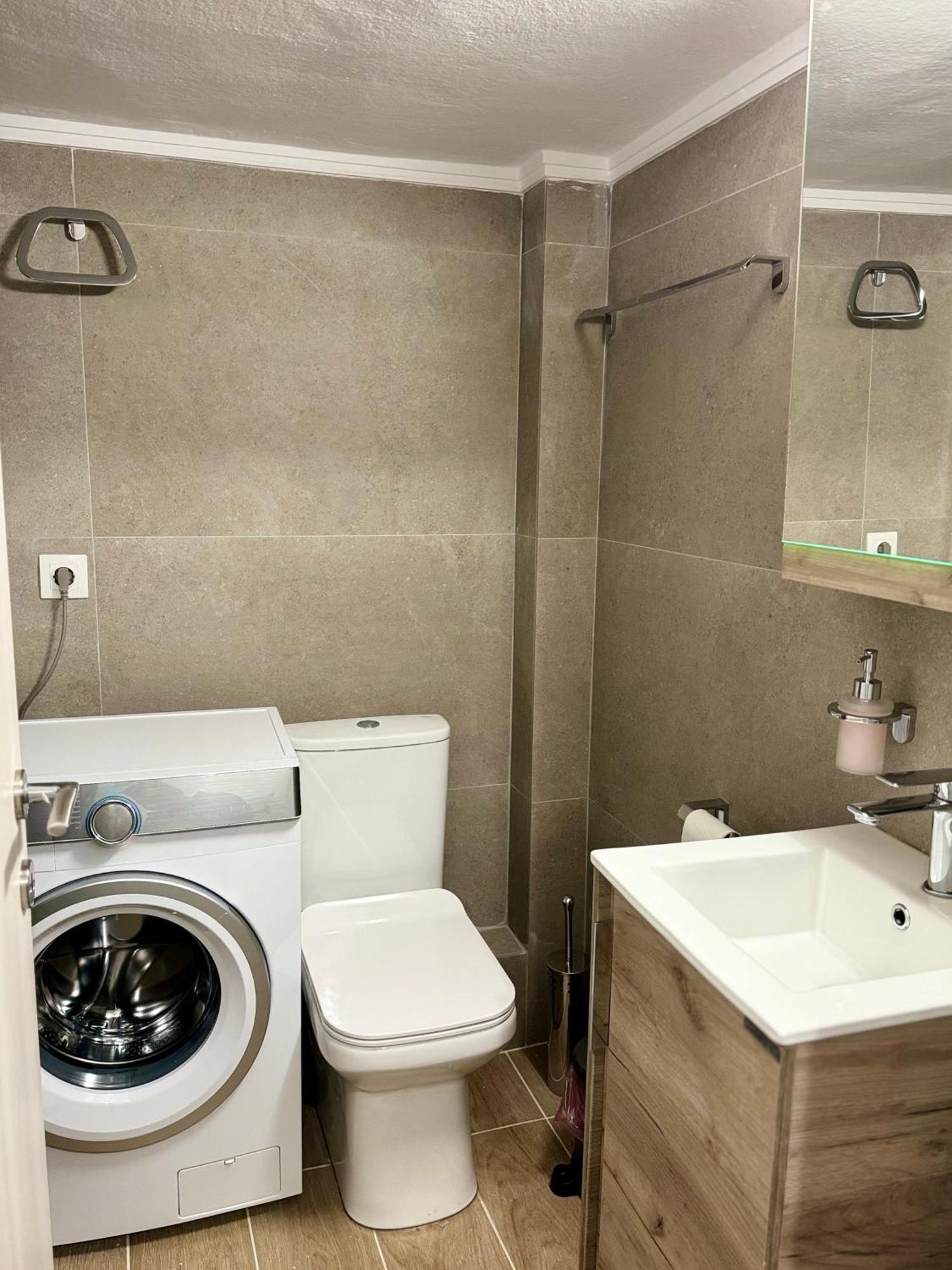 Koi Apartment Toumba Skg Thessaloniki Exterior photo